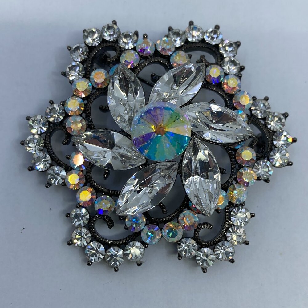 Vtg OZ aurora borealis rhinestone crystal 2" brooch